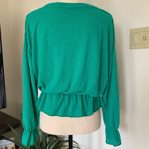 NWOT Zara ruffled top - Picture 4 of 4